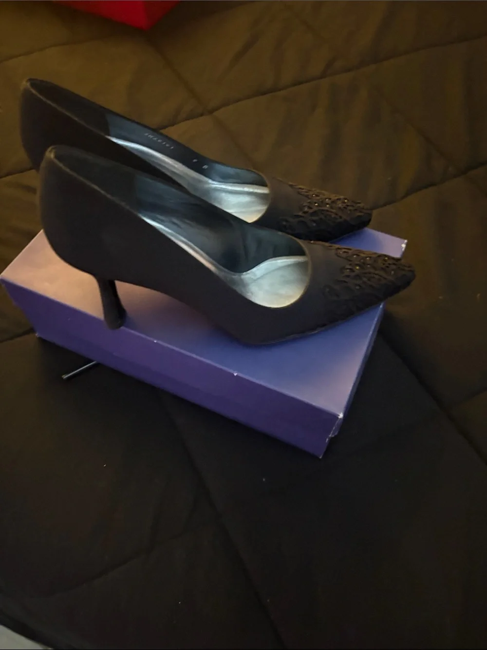 Stuart Weitzman Navy Box with Gold Lettering - Picture 6 of 7